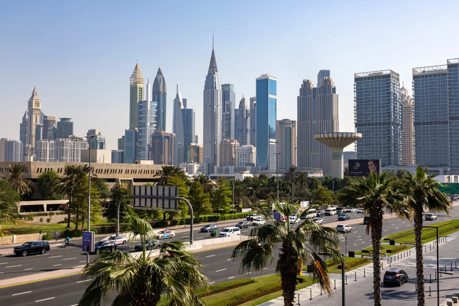 Dubai Residential REIT : IPO sur-souscrite 26x | Investissement Immobilier 2025 | Die Geissens Real Estate | Luxus Immobilien mit Carmen und Robert Geiss – Die Geissens in Dubai