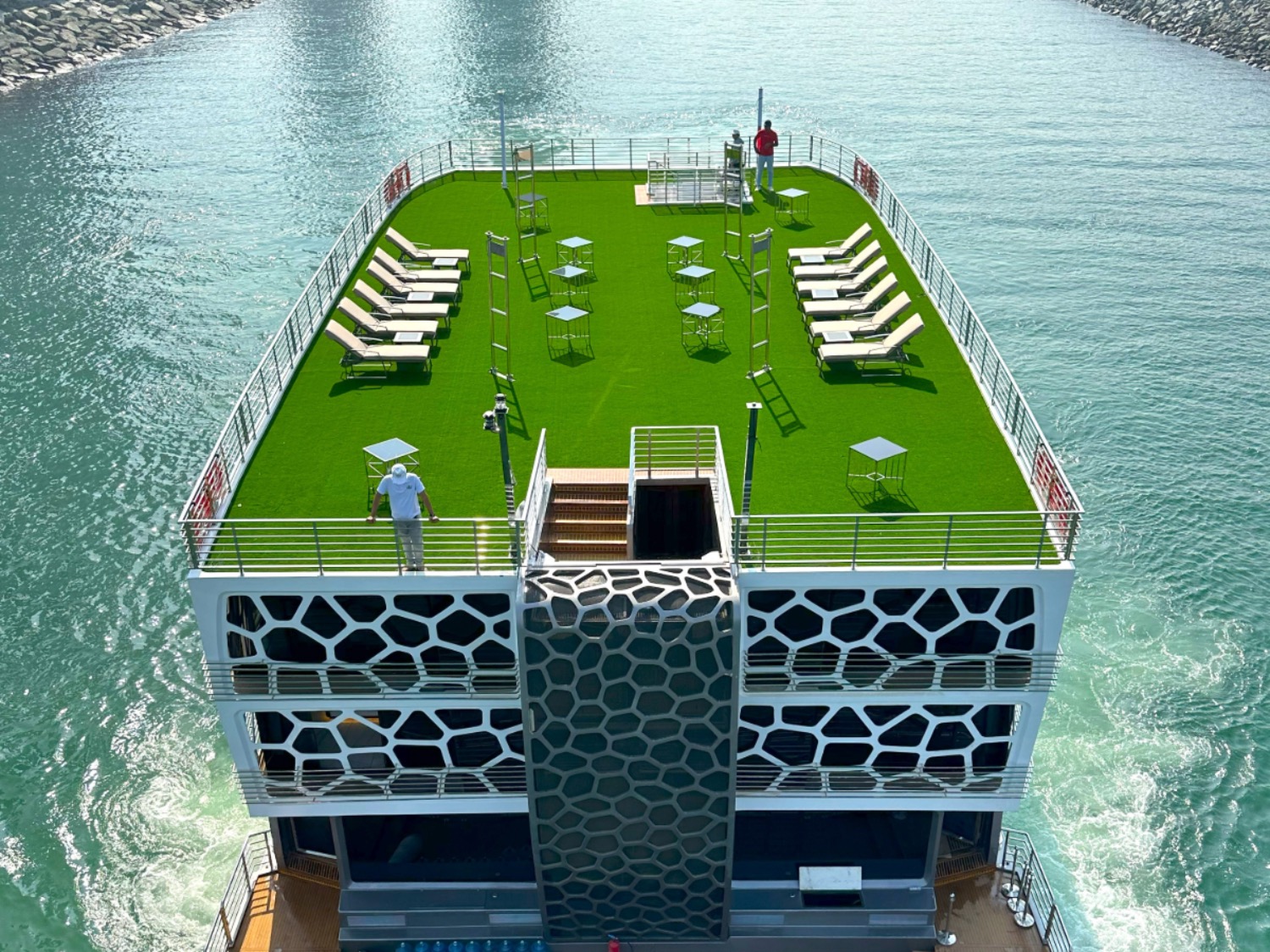 Abou Dabi : une villa flottante inédite | Die Geissens Real Estate | Luxus Immobilien mit Carmen und Robert Geiss – Die Geissens in Dubai