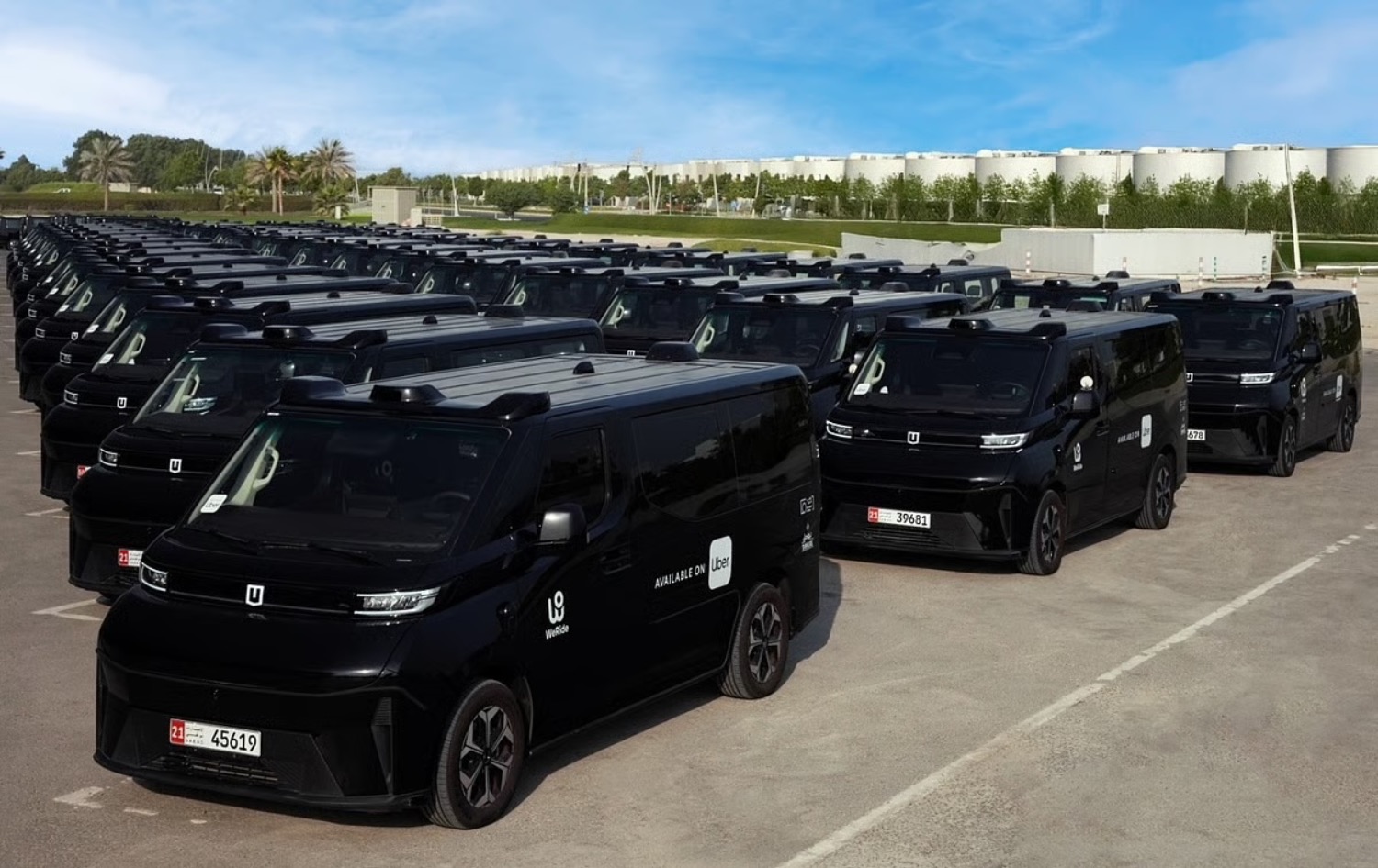 Abou Dhabi déploie des robotaxis TXAI sans chauffeur sur Yas Island | Die Geissens Real Estate | Luxus Immobilien mit Carmen und Robert Geiss – Die Geissens in Dubai