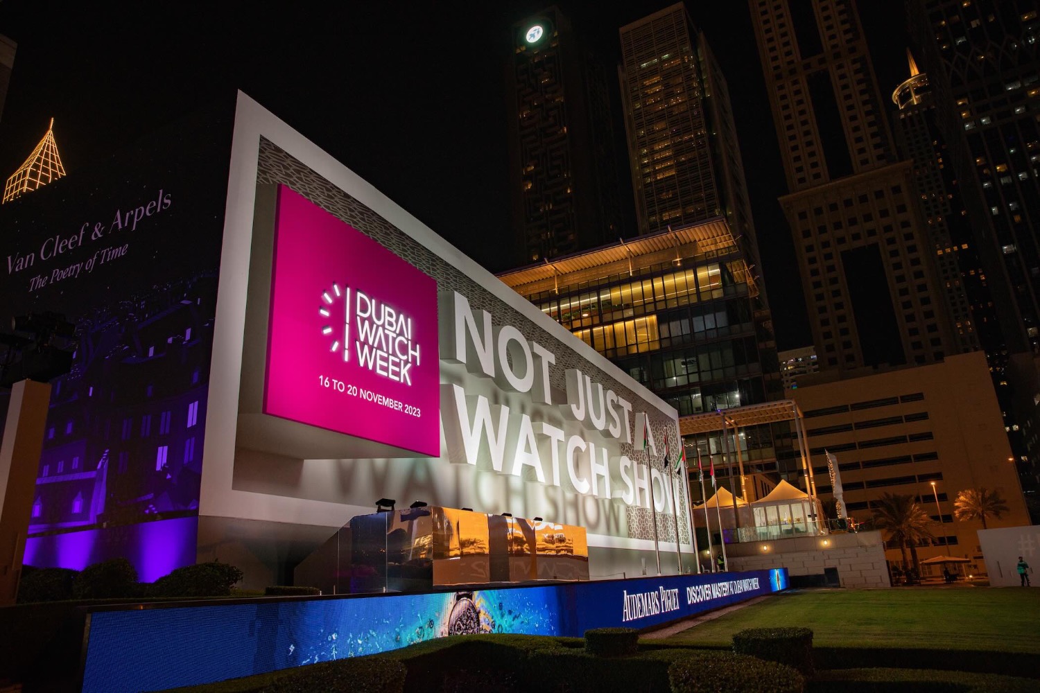 Dubai Watch Week 2025: dans les coulisses du meilleur salon horloger de l’année | Die Geissens Real Estate | Luxus Immobilien mit Carmen und Robert Geiss – Die Geissens in Dubai