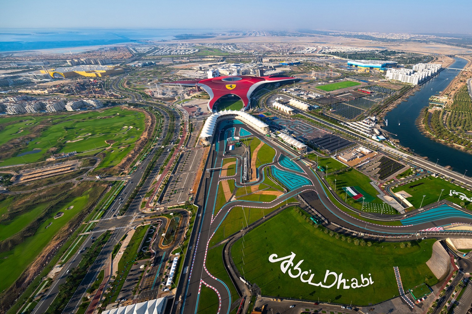 Grand Prix Abou Dhabi 2025: drones IA, navettes autonomes et 3 000 taxis | Die Geissens Real Estate | Luxus Immobilien mit Carmen und Robert Geiss – Die Geissens in Dubai