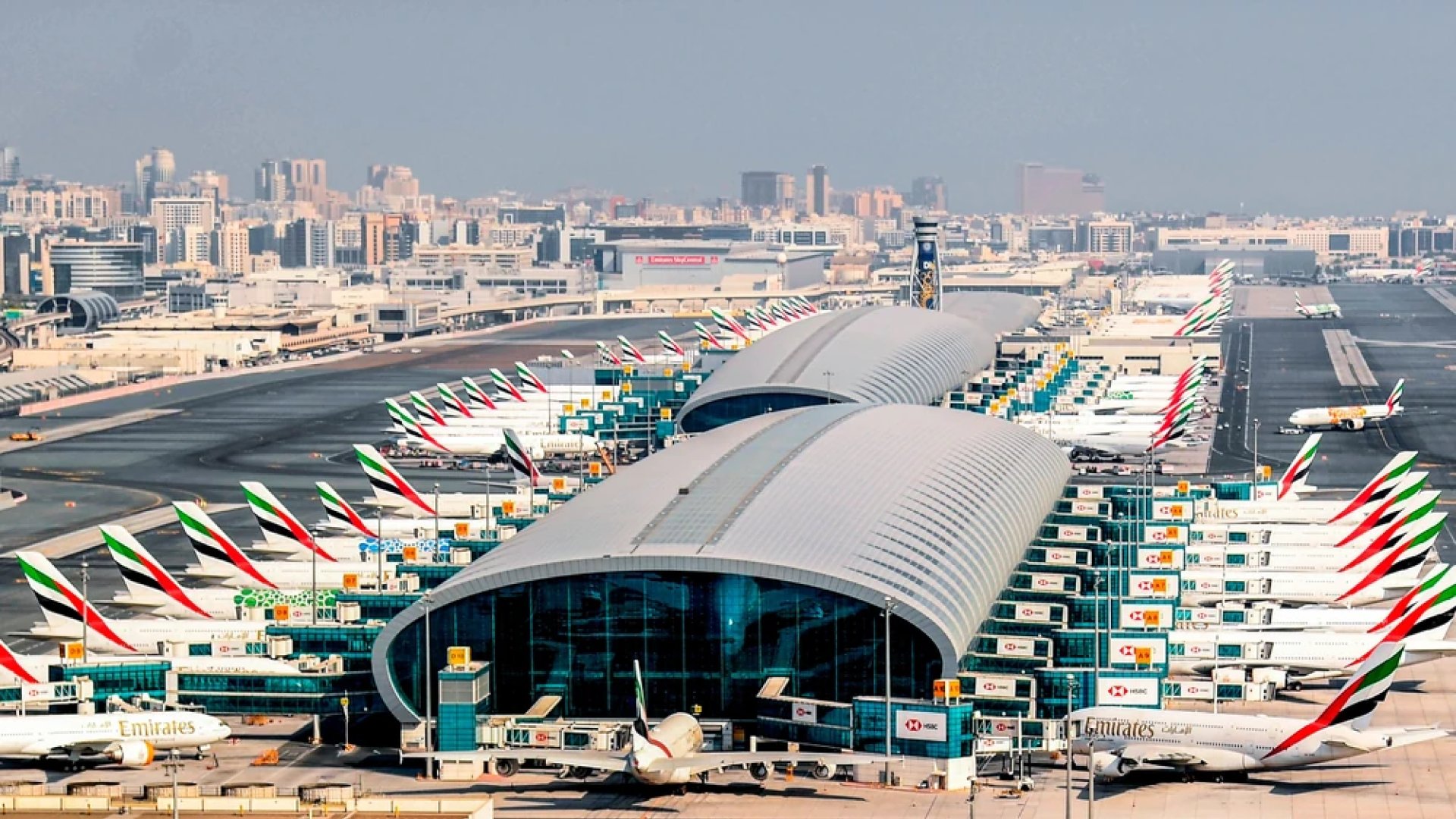DXB 2025: Journée record à 310 000+ passagers | Die Geissens Real Estate | Luxus Immobilien mit Carmen und Robert Geiss – Die Geissens in Dubai
